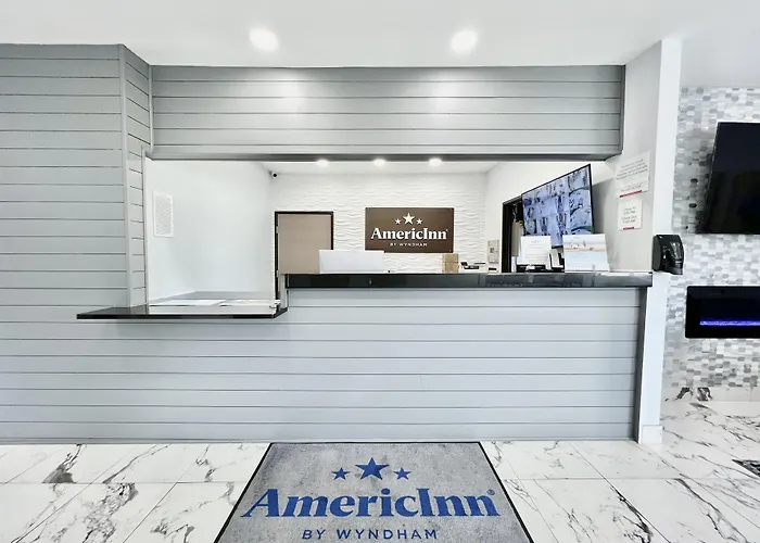 Americinn By Wyndham Hotel